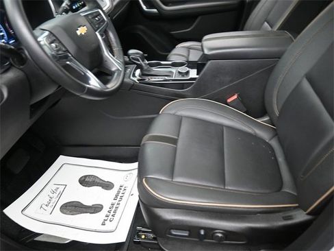 Used 2023 Chevrolet Blazer Premier image 11