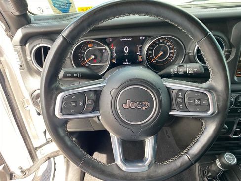 Used 2023 Jeep Wrangler Unlimited Sahara w/ LED Lighting Group AWD/4WD image 10