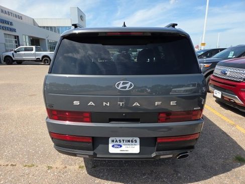 Used 2025 Hyundai Santa Fe SEL image 4