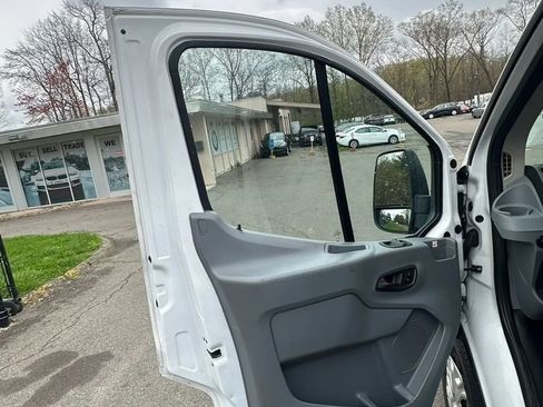Used 2019 Ford Transit 250 130 Low Roof w/ Exterior Upgrade Package RWD image 26