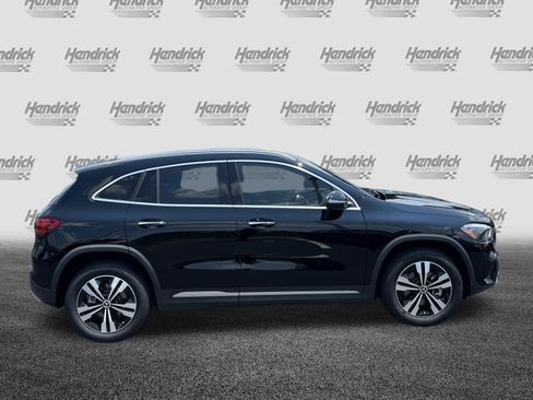 Used 2025 Mercedes-Benz GLA 250 image 11