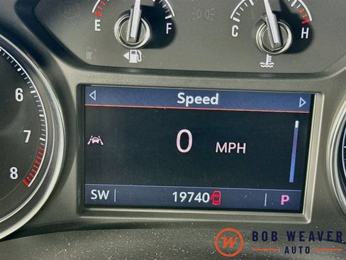Used 2023 Buick Enclave Essence AWD/4WD image 14