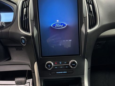 Used 2024 Ford Edge SEL AWD/4WD image 13