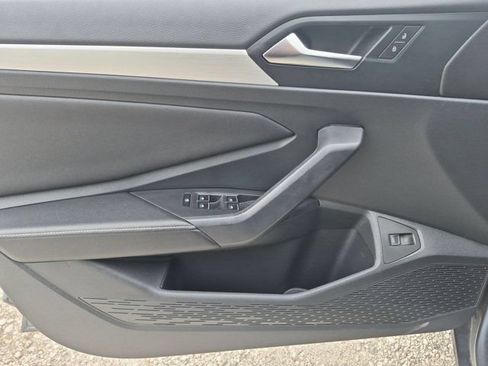 Used 2025 Volkswagen Jetta Sport FWD image 11