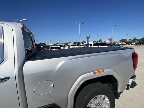 Used 2023 GMC Sierra 2500 Denali w/ Technology Package AWD/4WD image 26