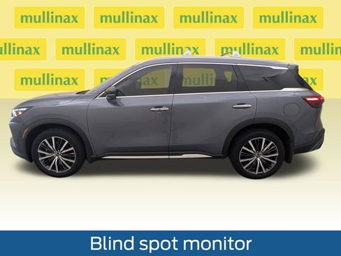 Used 2023 INFINITI QX60 Sensory w/ Vision Package AWD/4WD image 11
