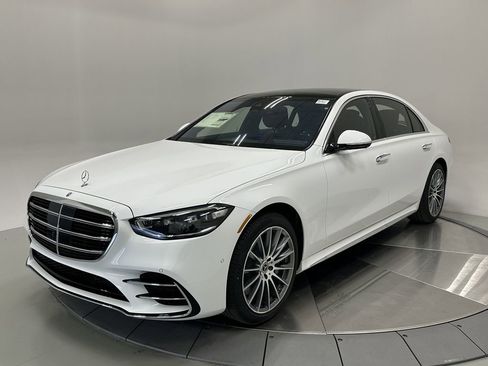 New 2026 Mercedes-Benz S 580 4MATIC Sedan image 3