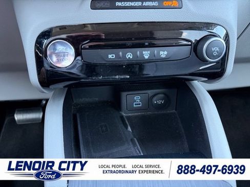 Used 2023 Ford Escape Active w/ Tech Pack #2 FWD image 4