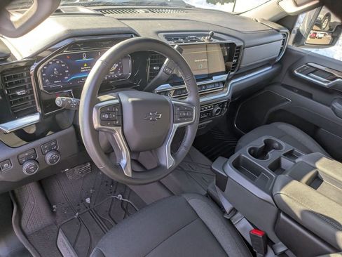 Used 2025 Chevrolet Silverado 2500 LT w/ Trail Boss Package image 11