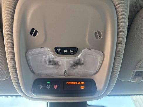 Used 2025 Buick Encore GX Preferred FWD image 34