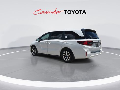 Used 2026 Honda Odyssey EX-L image 6