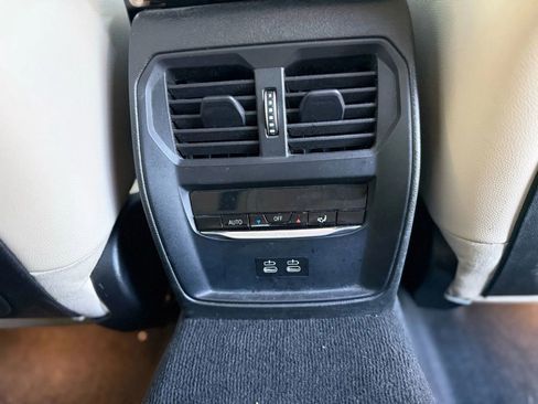 Used 2022 BMW M340i xDrive w/ Premium Package image 23