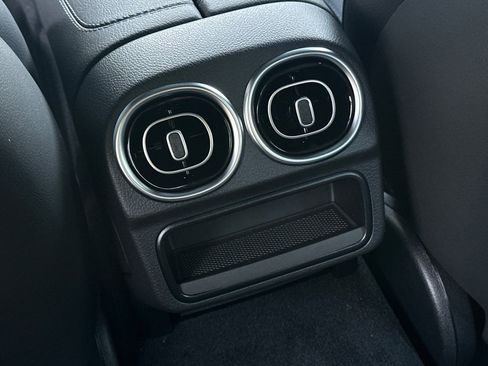 New 2025 Mercedes-Benz C 300 4MATIC Sedan image 22