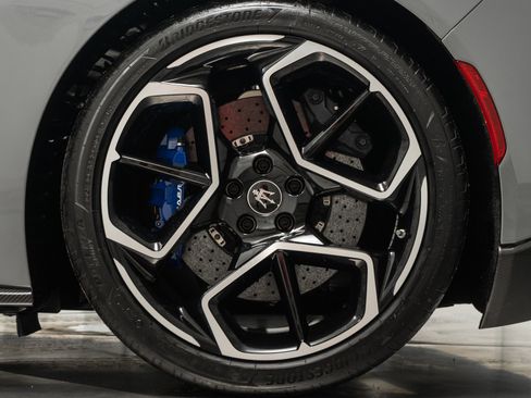 Used 2022 Maserati MC20 Coupe image 11