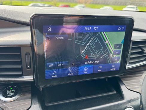 Used 2021 Ford Explorer Limited w/ Equipment Group 301A image 21