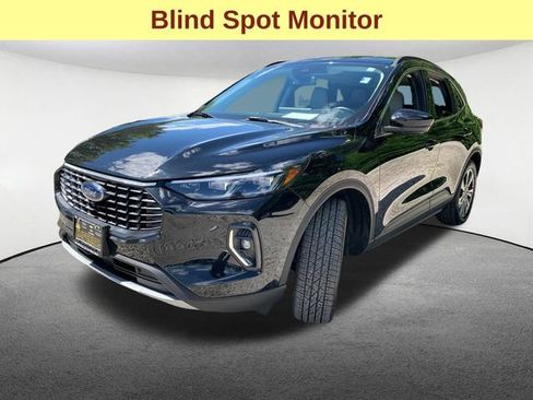 Used 2023 Ford Escape Platinum AWD/4WD image 6
