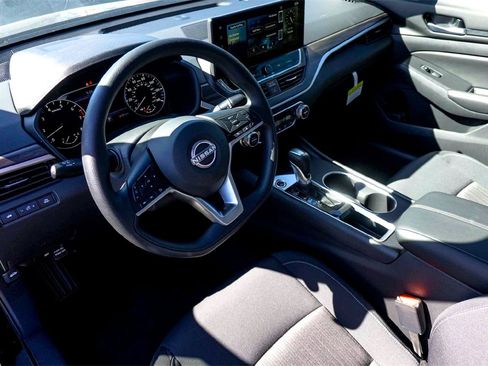 New 2025 Nissan Altima 2.5 SV w/ SV Special Edition Package image 9