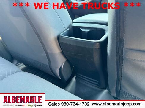 Used 2017 Toyota Tacoma TRD Off-Road w/ Tow Package (A/T) image 35