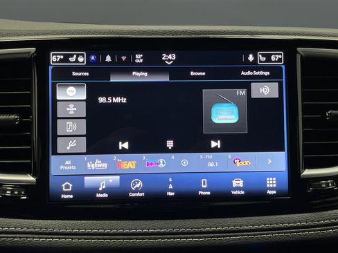 New 2026 Chrysler Pacifica Limited w/ Trailer Tow Group AWD/4WD image 19