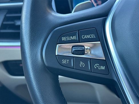 Used 2022 BMW 330i Sedan w/ Convenience Package image 27