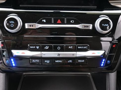 Certified 2022 Ford Explorer Limited w/ Equipment Group 301A RWD image 23