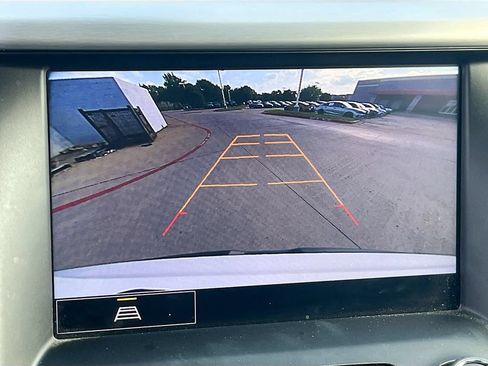 Used 2023 GMC Acadia SLT FWD image 14
