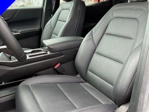 Used 2026 Chevrolet Equinox LT w/ Convenience Package II image 12