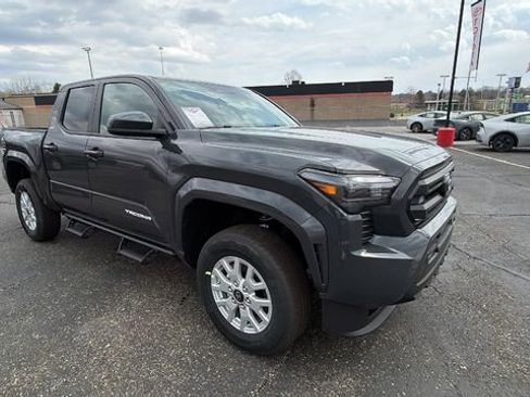 New 2026 Toyota Tacoma SR5 AWD/4WD image 9