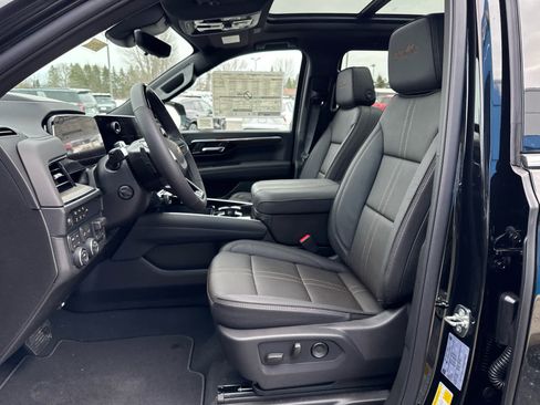 New 2026 Chevrolet Suburban High Country image 23