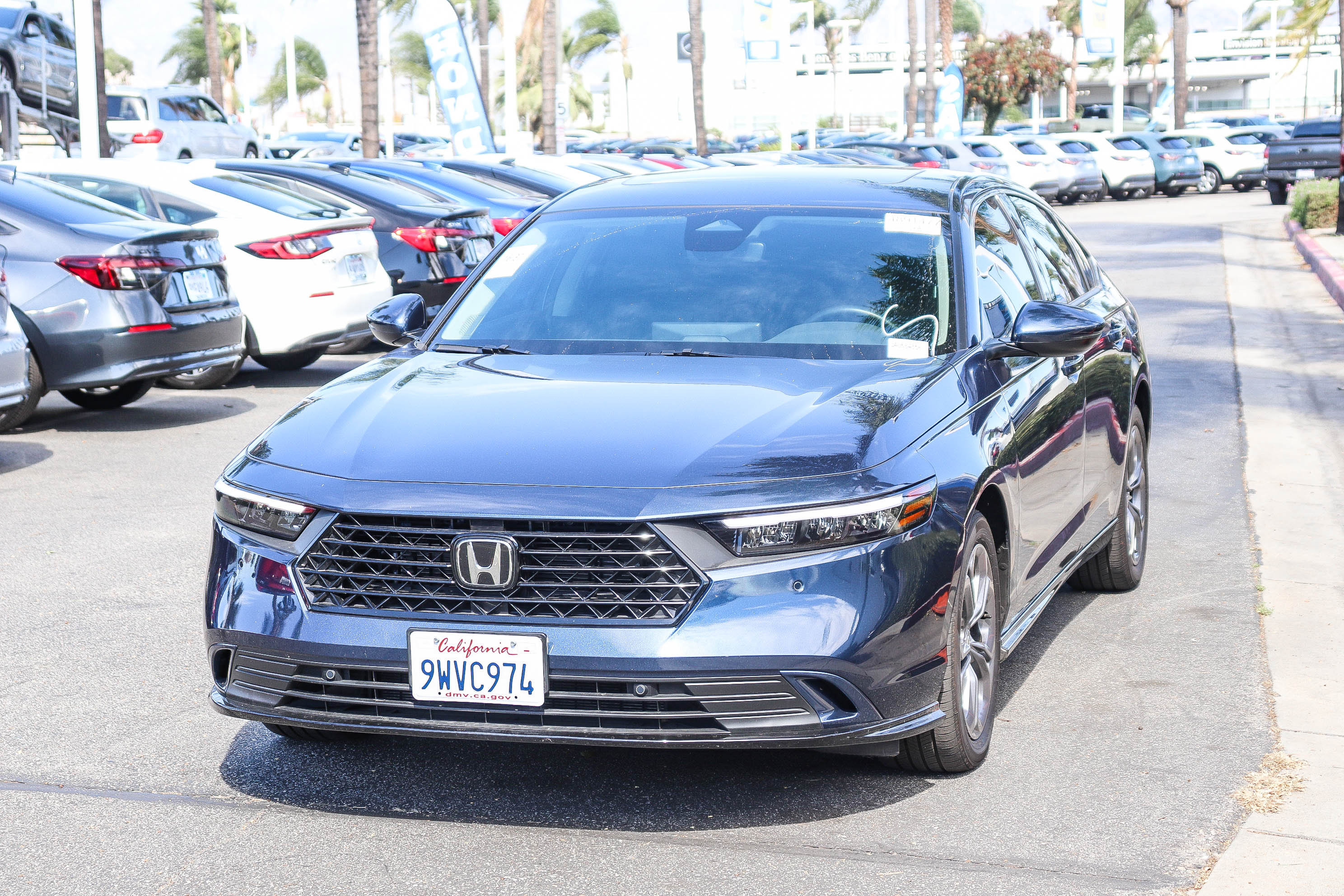 Used 2025 Honda Accord EX-L image 3