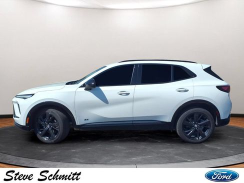Used 2024 Buick Envision Sport Touring AWD/4WD image 2