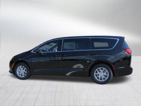 New 2025 Chrysler Voyager LX FWD image 6