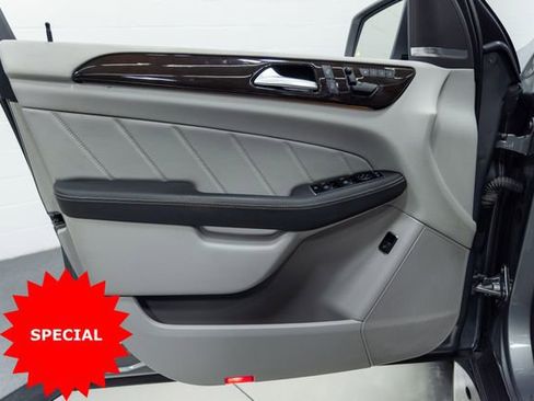 Used 2015 Mercedes-Benz GL 450 4MATIC image 11