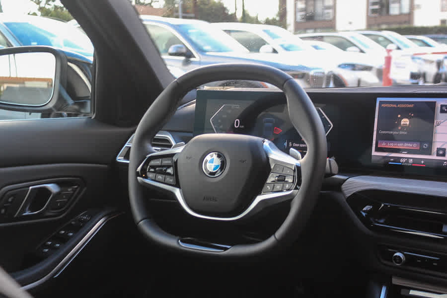 Used 2026 BMW 330i Sedan w/ Convenience Package RWD image 20