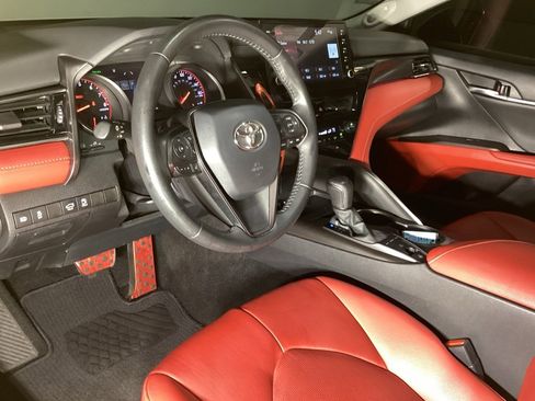 Used 2022 Toyota Camry XSE image 12