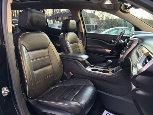 Used 2018 GMC Acadia Denali image 31