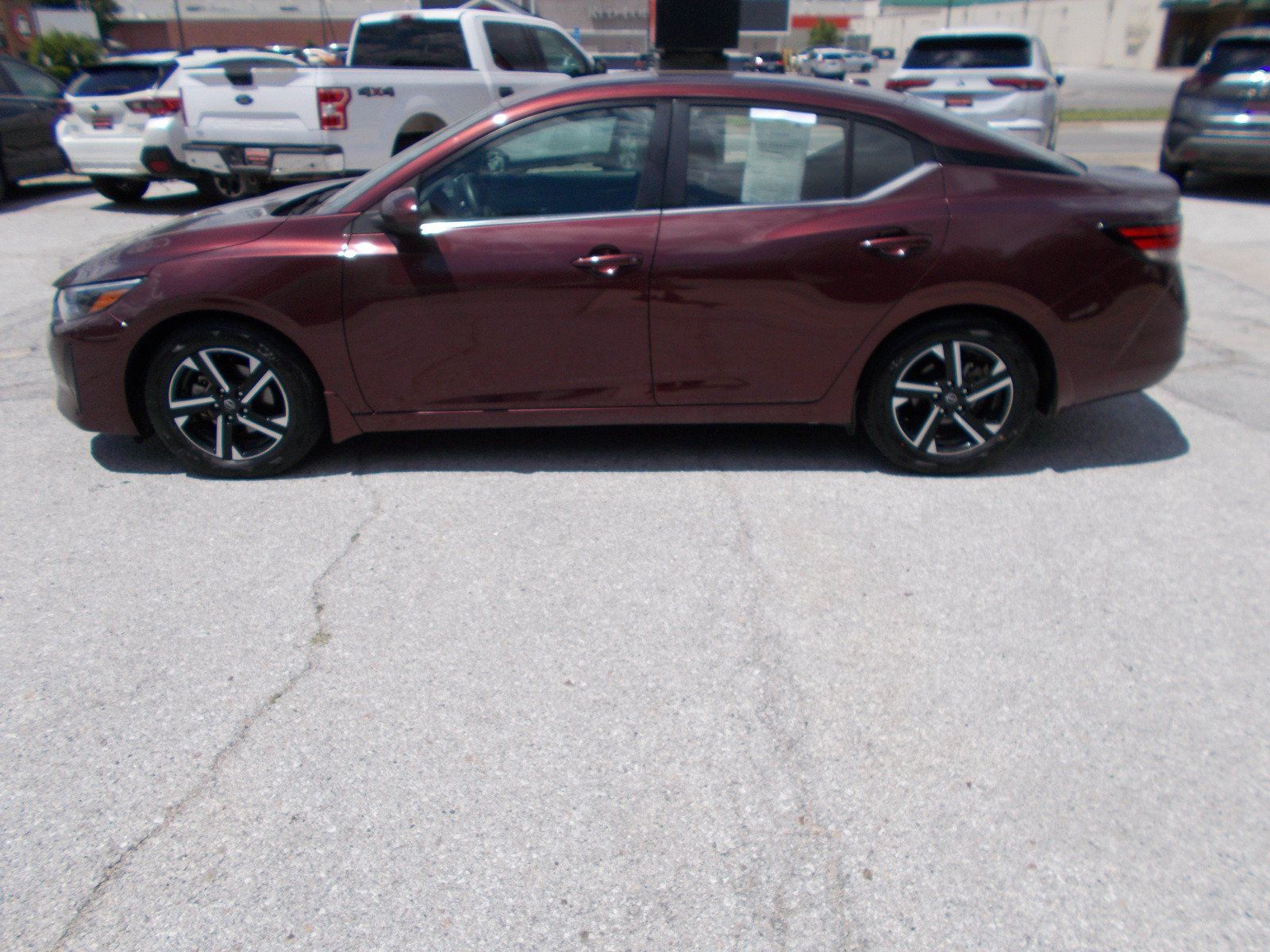 Used 2024 Nissan Sentra SV FWD image 9