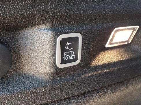 Used 2024 Jeep Grand Cherokee L Summit w/ Rear Seat Video Group I AWD/4WD image 25
