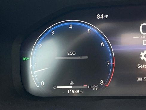 Used 2025 Toyota RAV4 Limited image 16