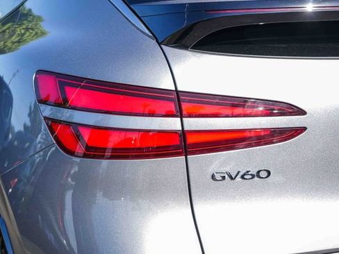 Used 2023 Genesis GV60 Advanced AWD/4WD image 10