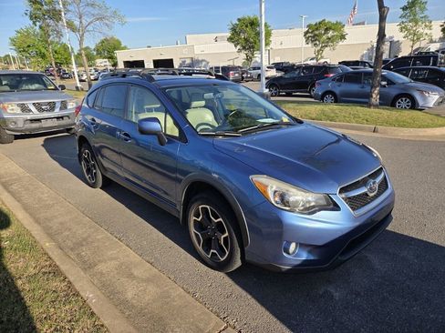 Used 2014 Subaru Crosstrek 2.0i Limited w/ Popular Package #2 image 3