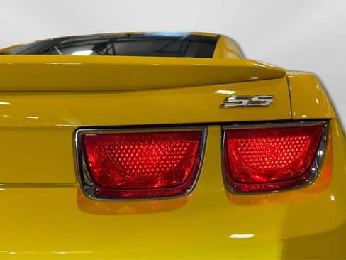 Used 2010 Chevrolet Camaro SS w/ Black Stripe Package RWD image 38