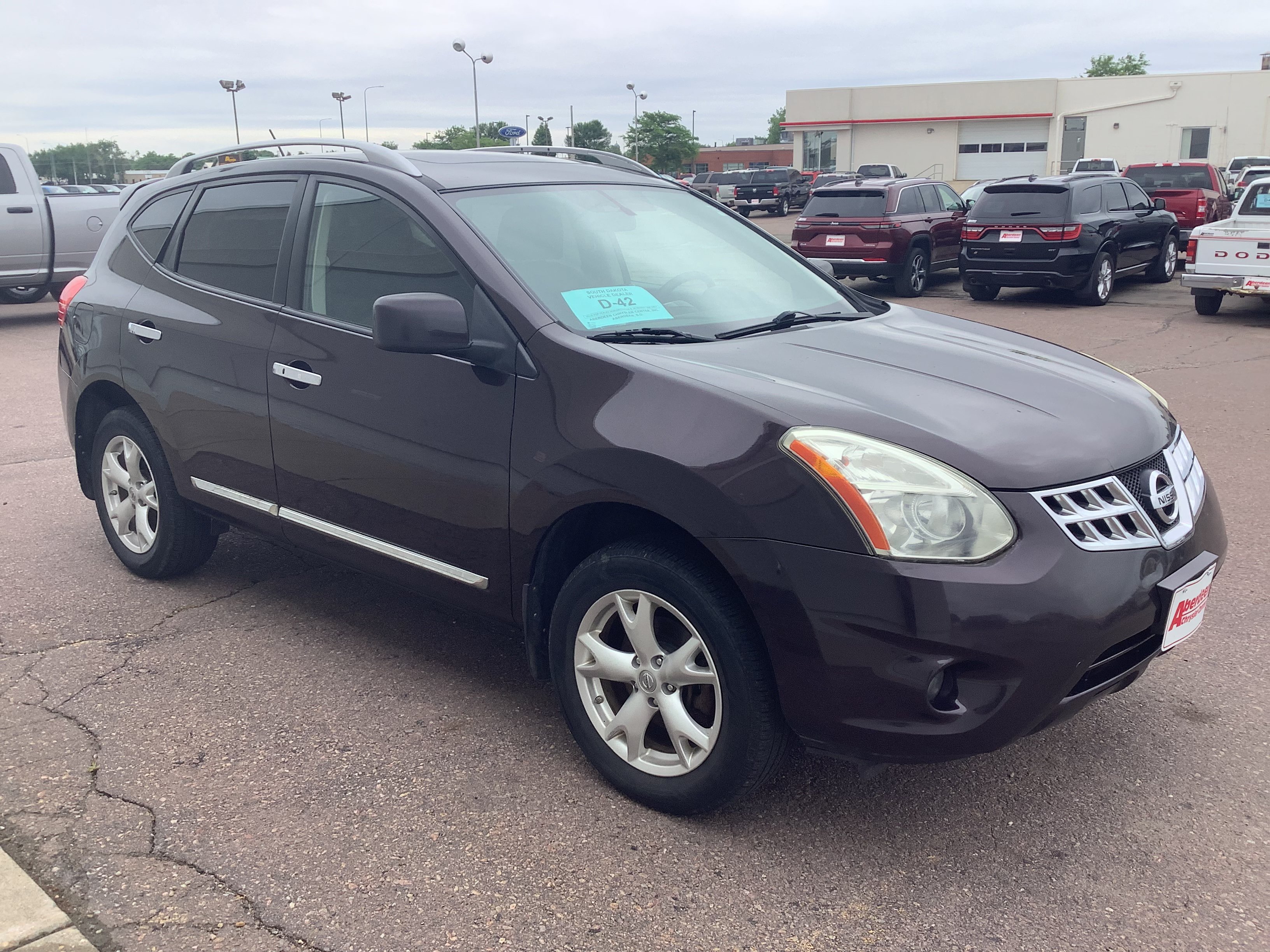 Used 2011 Nissan Rogue SV w/ Premium Pkg AWD/4WD image 3