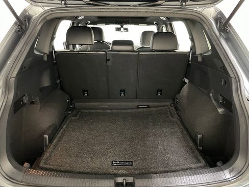 Used 2021 Volkswagen Tiguan SE R-Line image 44