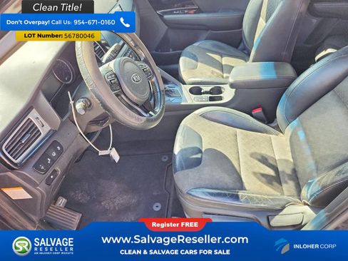 Used 2018 Kia Niro EX FWD image 9