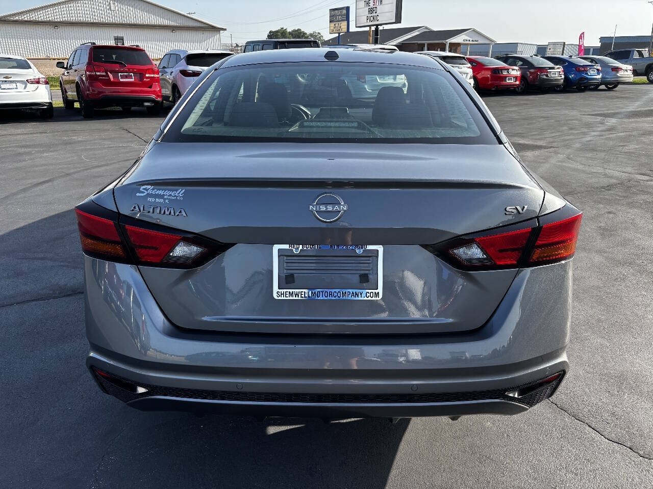 Used 2024 Nissan Altima 2.5 SV FWD image 4