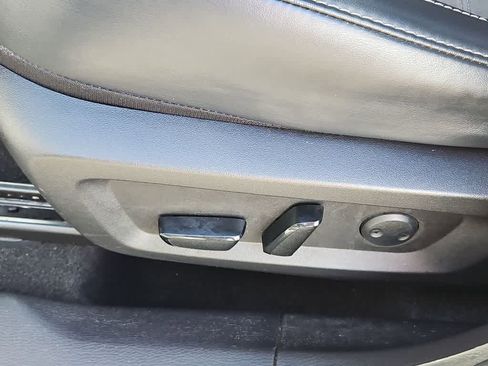 Used 2024 Mitsubishi Outlander SE image 18