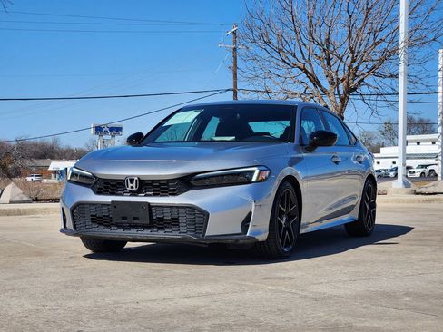 Certified 2025 Honda Civic Sport image 3