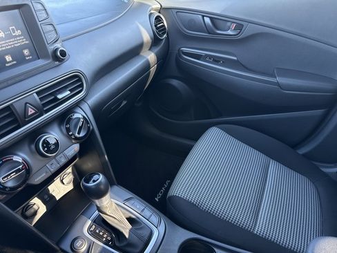 Used 2021 Hyundai Kona SEL image 19