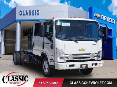 New 2024 Chevrolet Low Cab Forward RWD image 1
